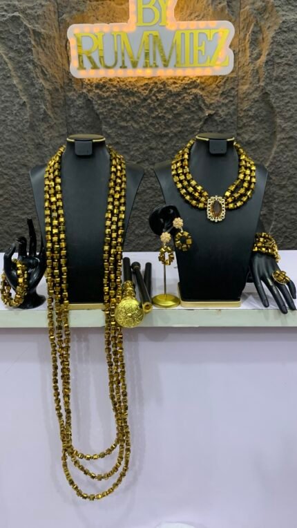 Couple gold crystal bead set