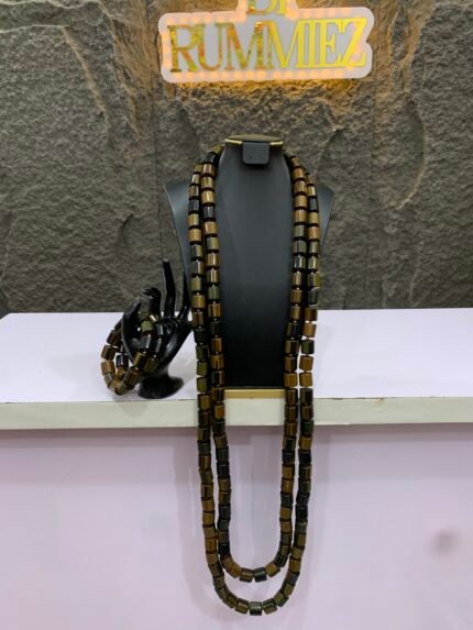 Male brown Brazilian coral